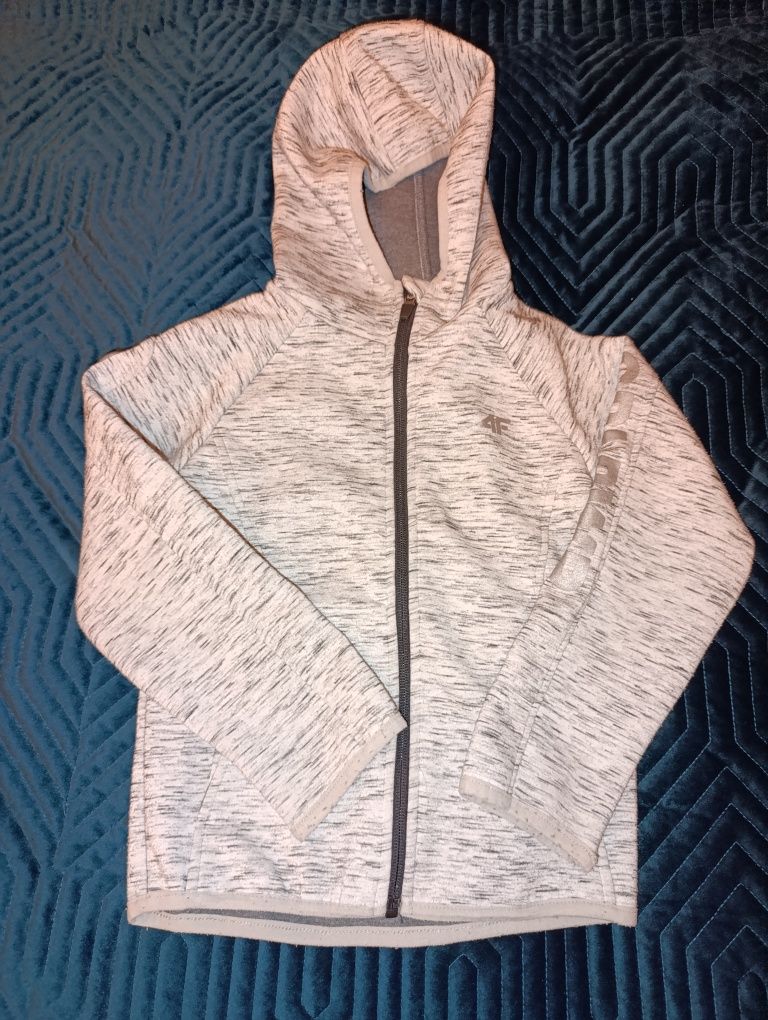 Bluzy chłopięce 122, 128