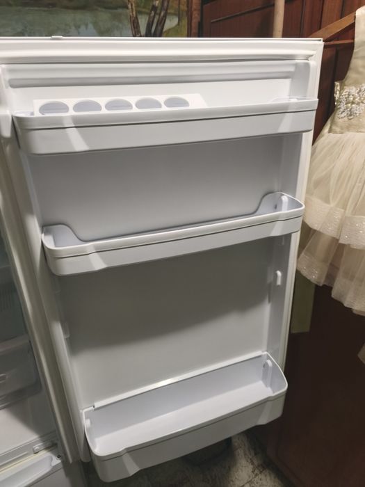 Продам холодильник