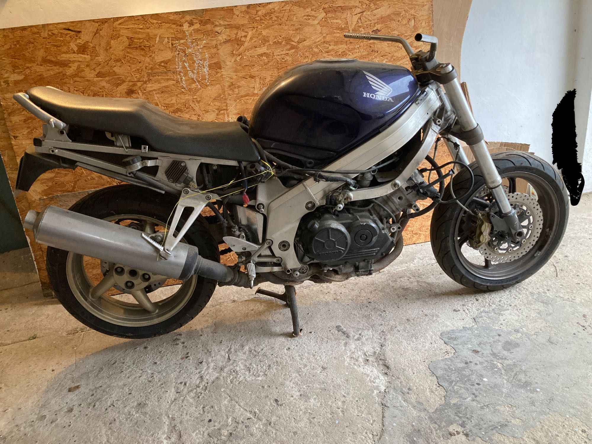 Honda VFR 750F RC36II