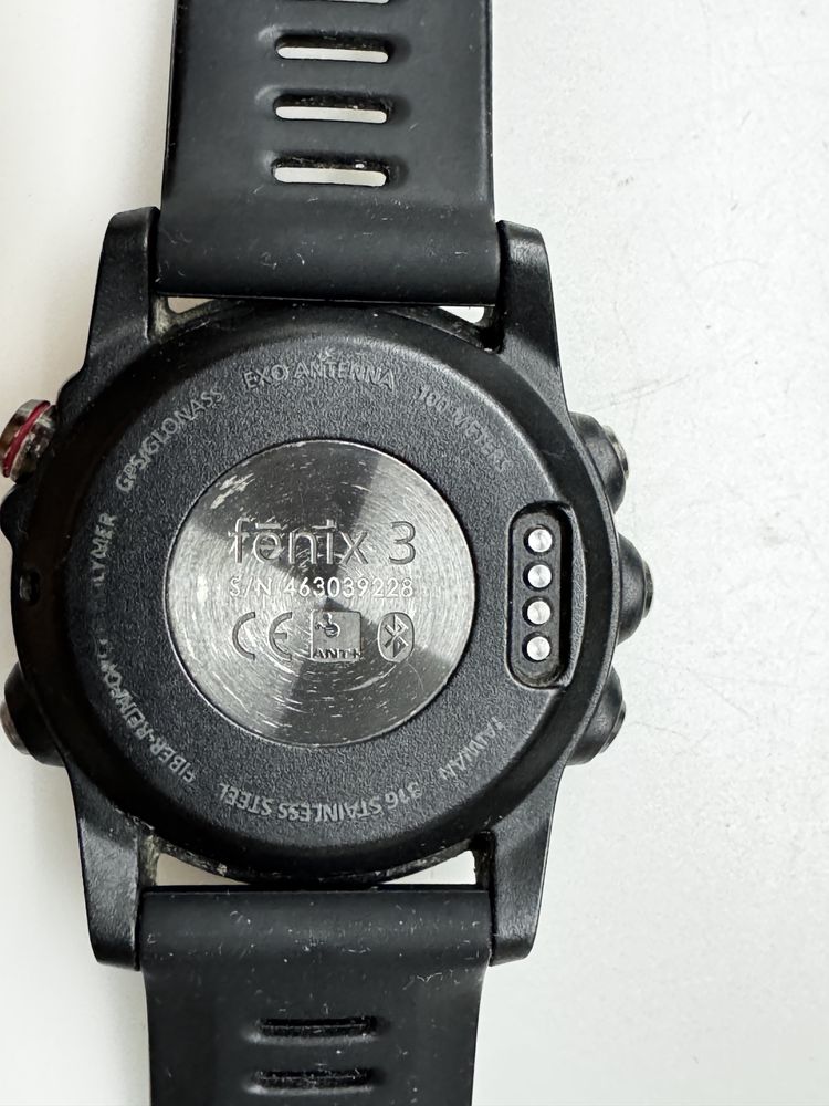 Garmin Fenix 3 com banda cardíaca