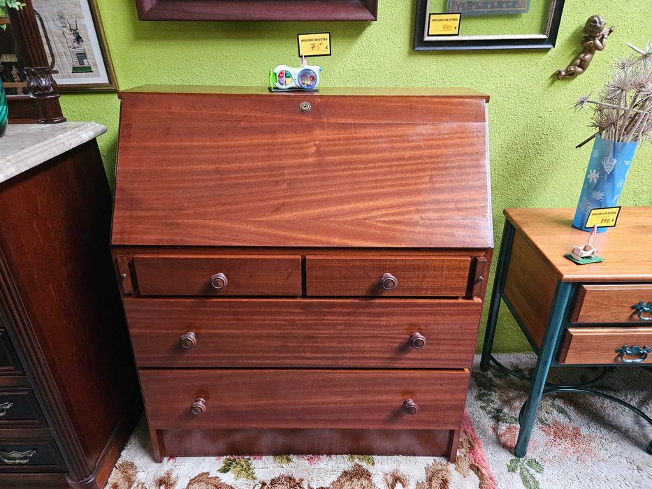 Escrivaninha em madeira - Bom estado geral