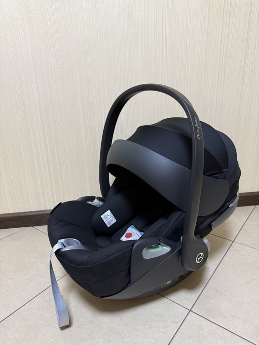 Автокрісло Cybex Cloud T i-size Sepia Black + адаптери