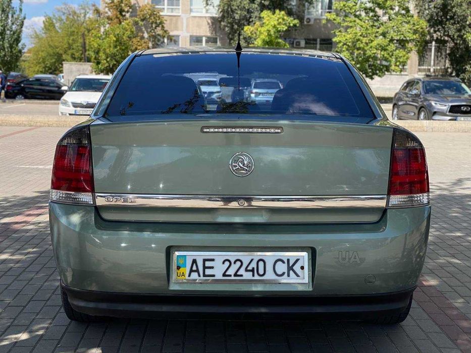 Opel Vectra C механика 2,2 бензин
