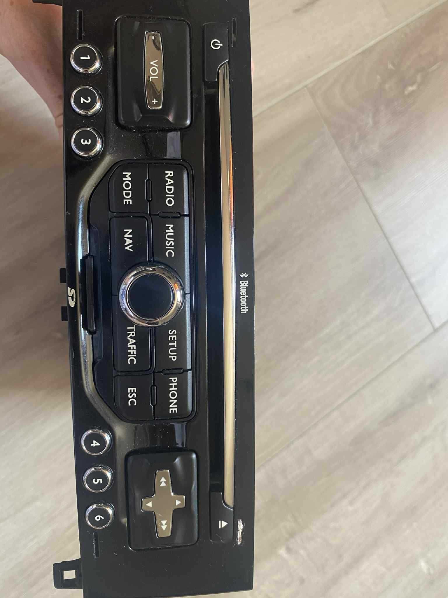 Radio samochodowe Peugeot/ Citroen