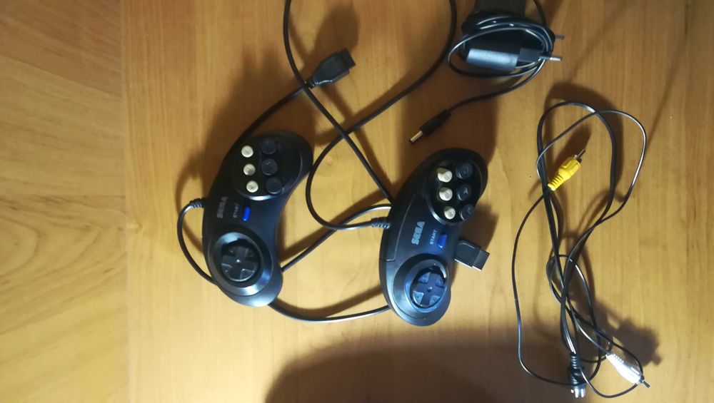 Sega mega drive 2 не оригинальная!!