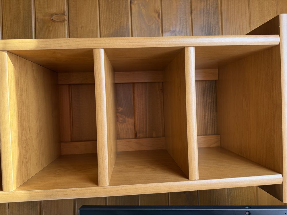 Półka wisząca do gabinetu biblioteczki pokoju