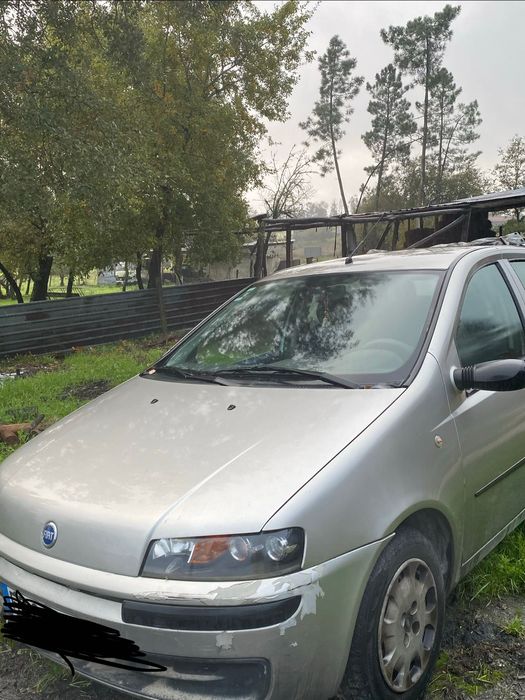 Fiat punto ano 2000