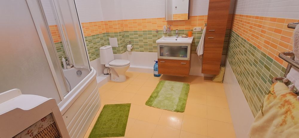 Комфортний 1 затишний будинок. 6 кімнат.