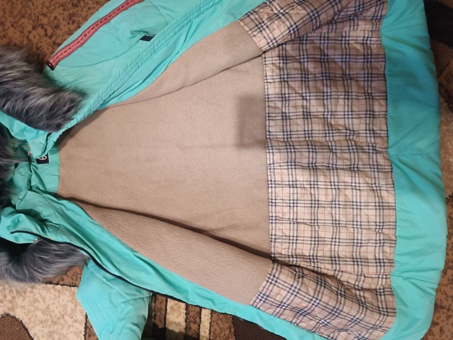 Зимова куртка для дівчинки