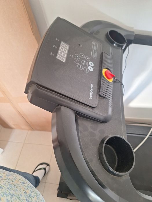 Vendo uma esteira