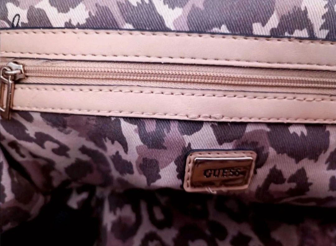Modna Torebka Guess Czarna ,Shopper