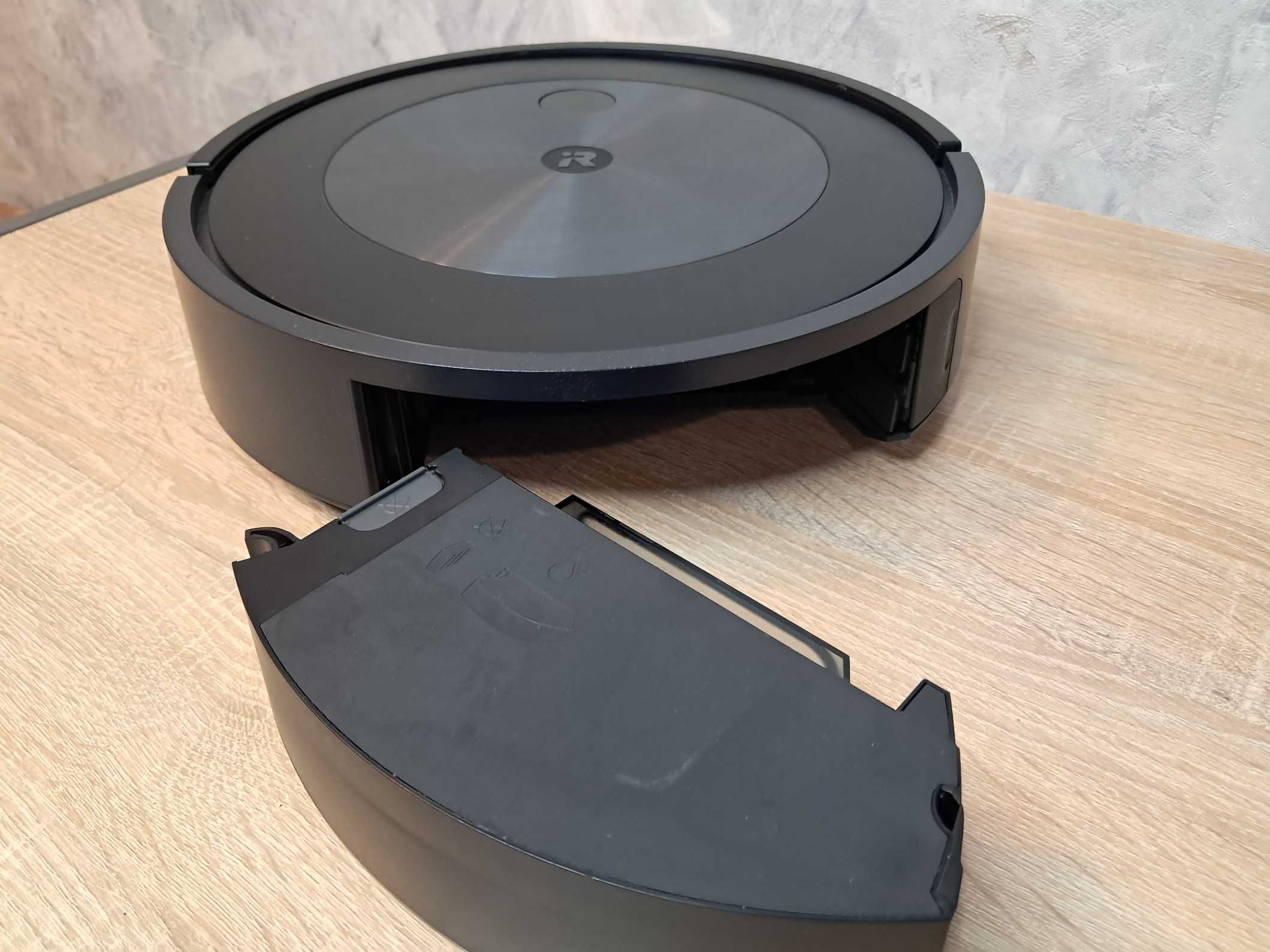 Неробочий робот пилосос iRobot Roomba J7+