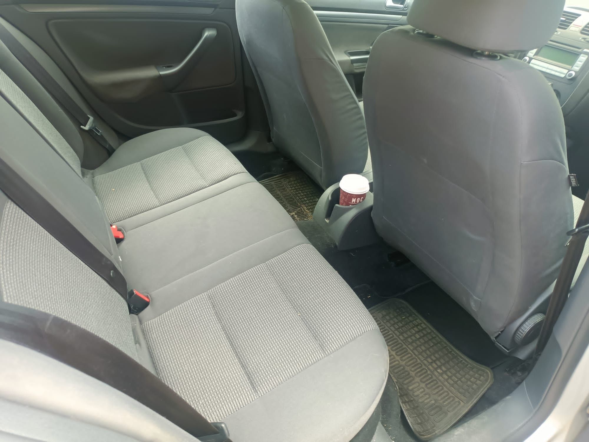 Volkswagen jetta 1,6 MPI