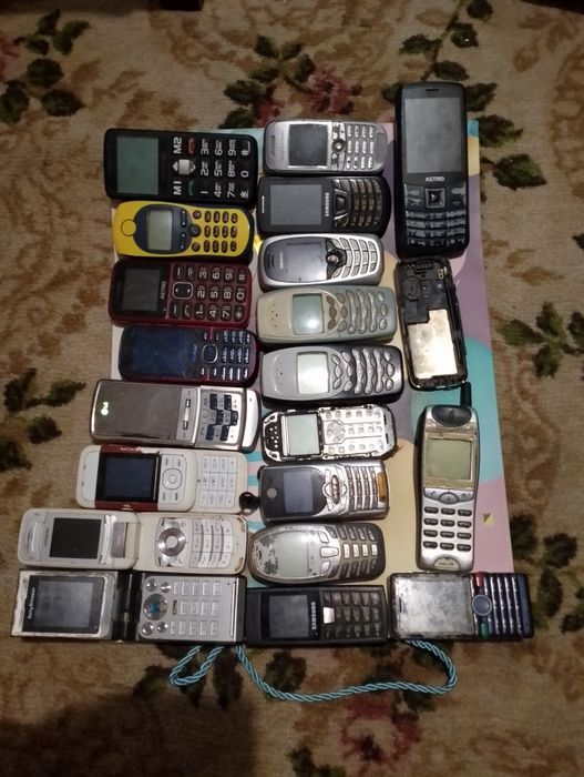 Продам телефон різні