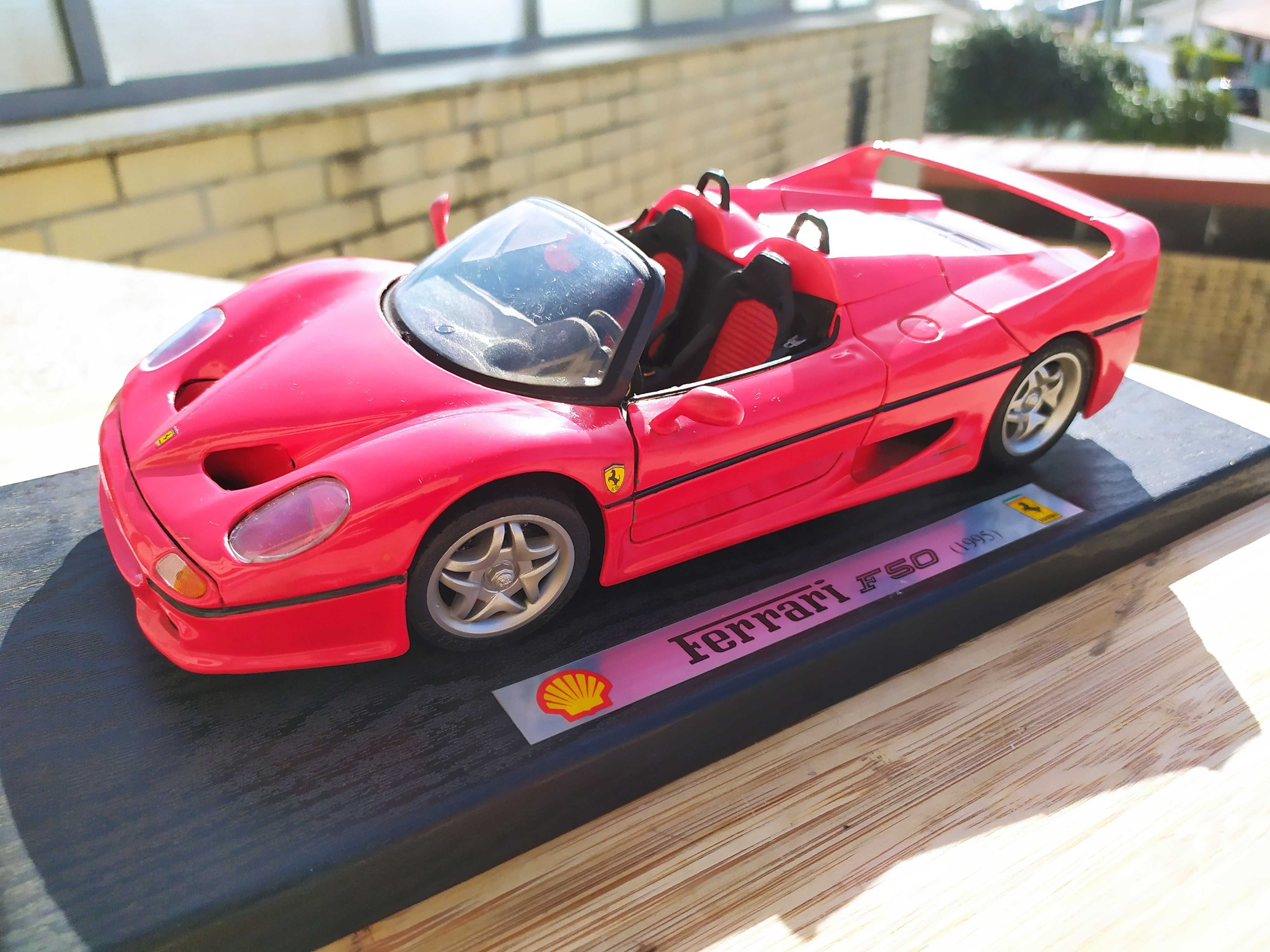 Ferrari 1/18 da Burago e Maisto