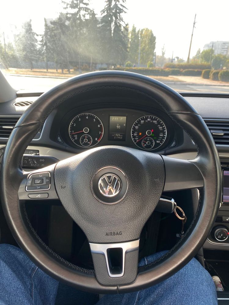 Авто Volkswagen B7 Продаж або обмін