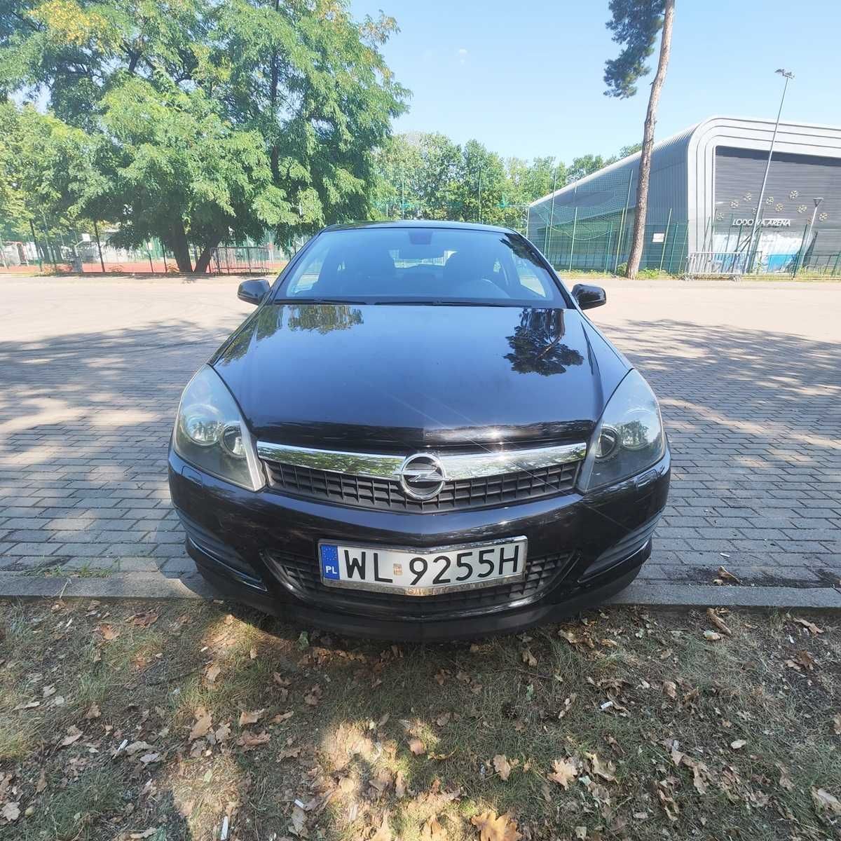 Opel Astra H GTC 1.4 90KM 166tys.km Czarny