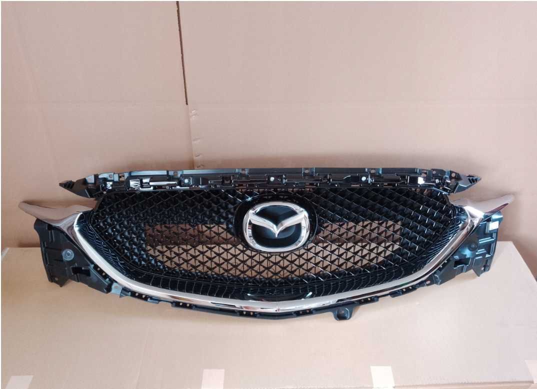 Решітка радіатора Mazda CX5 II KF 2017-2021