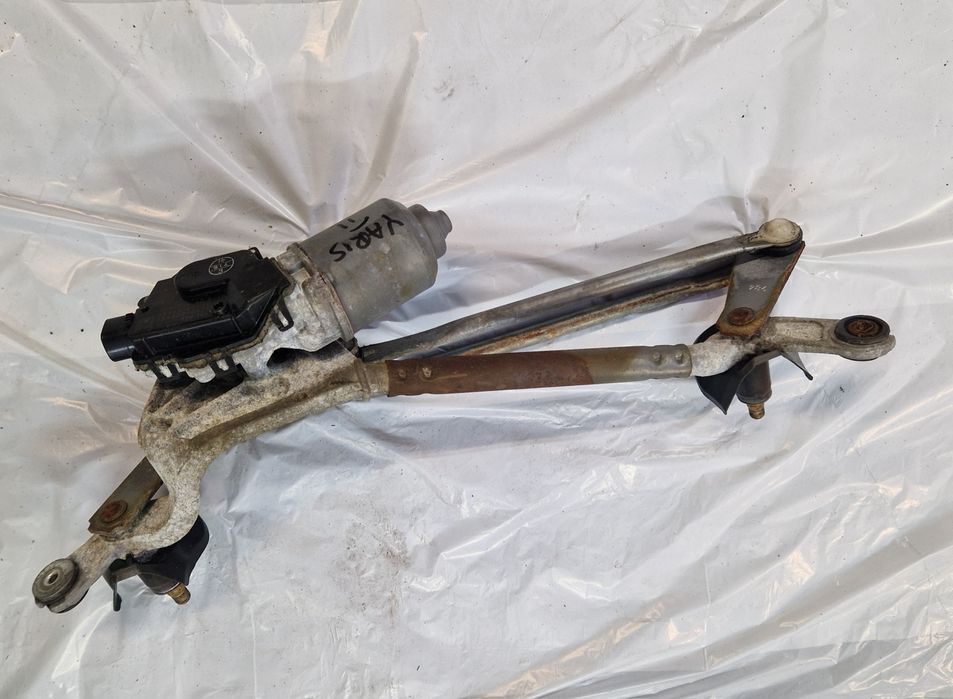 mechanizm wycieraczek toyota yaris II