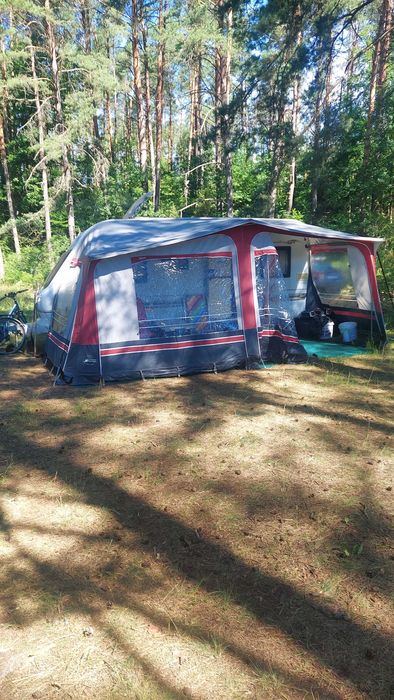 Sprzedam rodzinną przyczepę kempingową