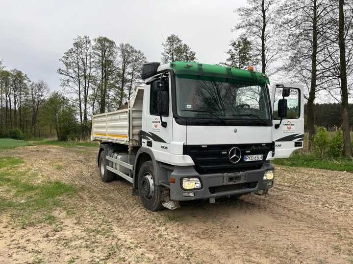 Mercedes-Benz ACTROS 1936