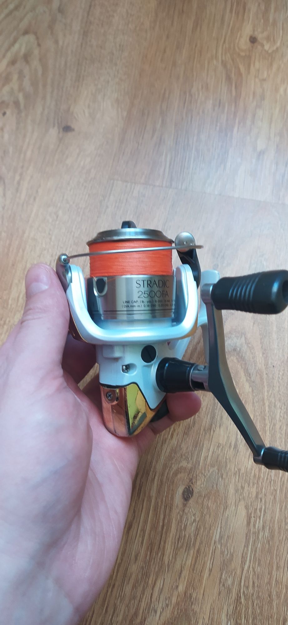 Продам катушку shimano stradic