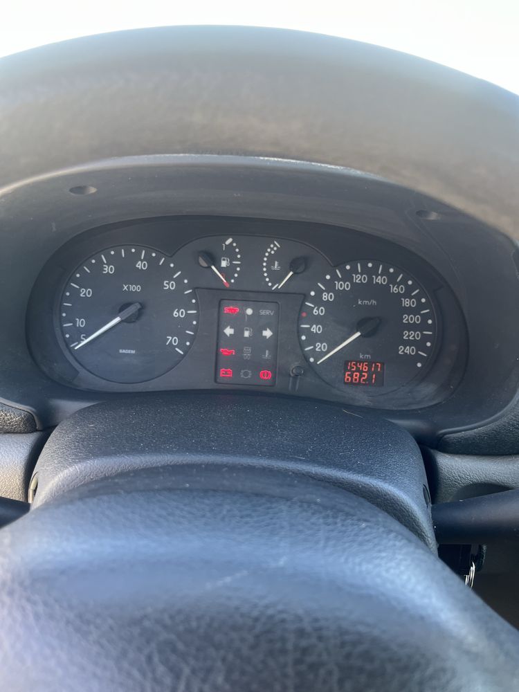 Renault clio 1999