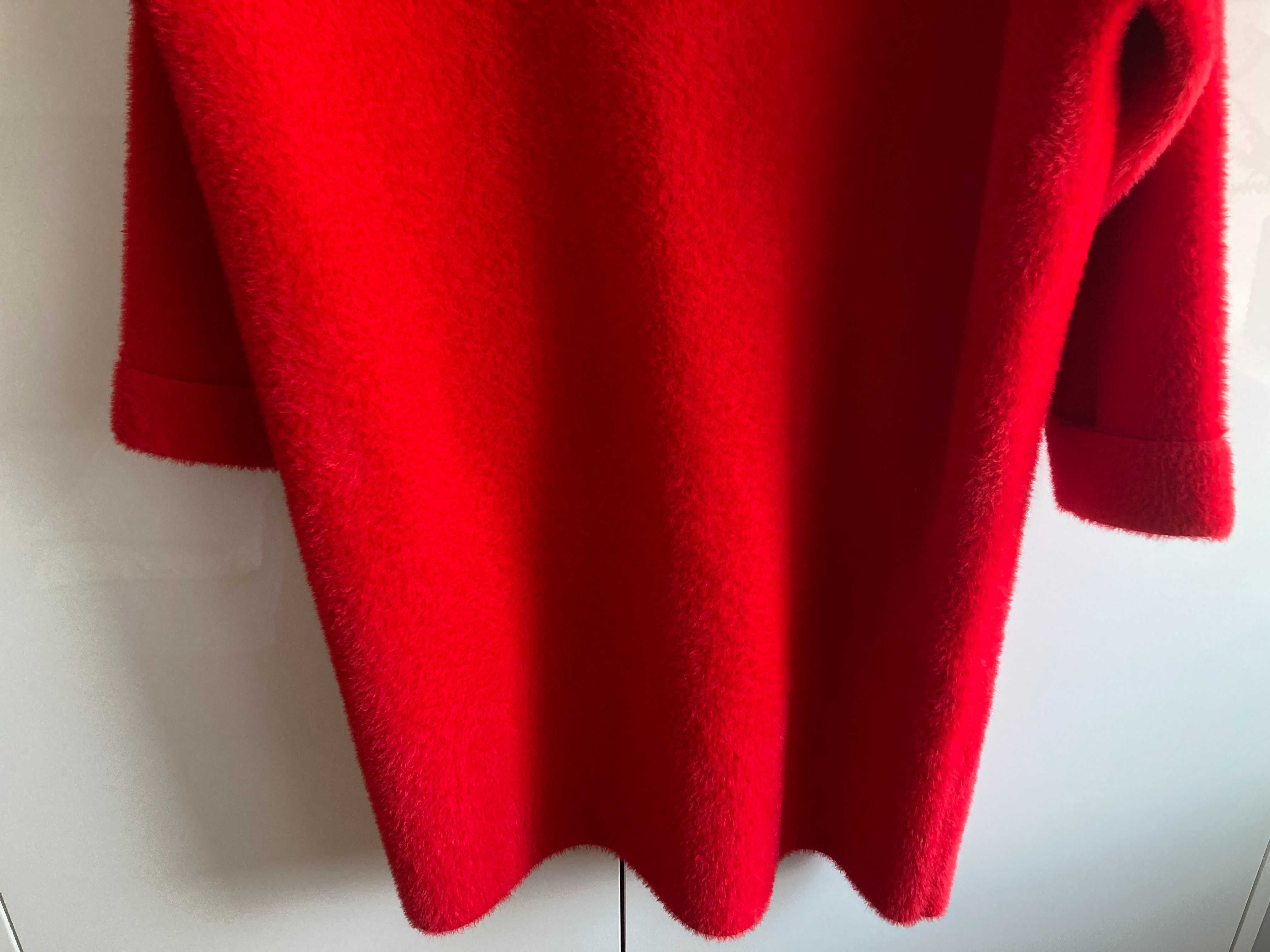 ALPAKA długi czerwony płaszcz z kapturem