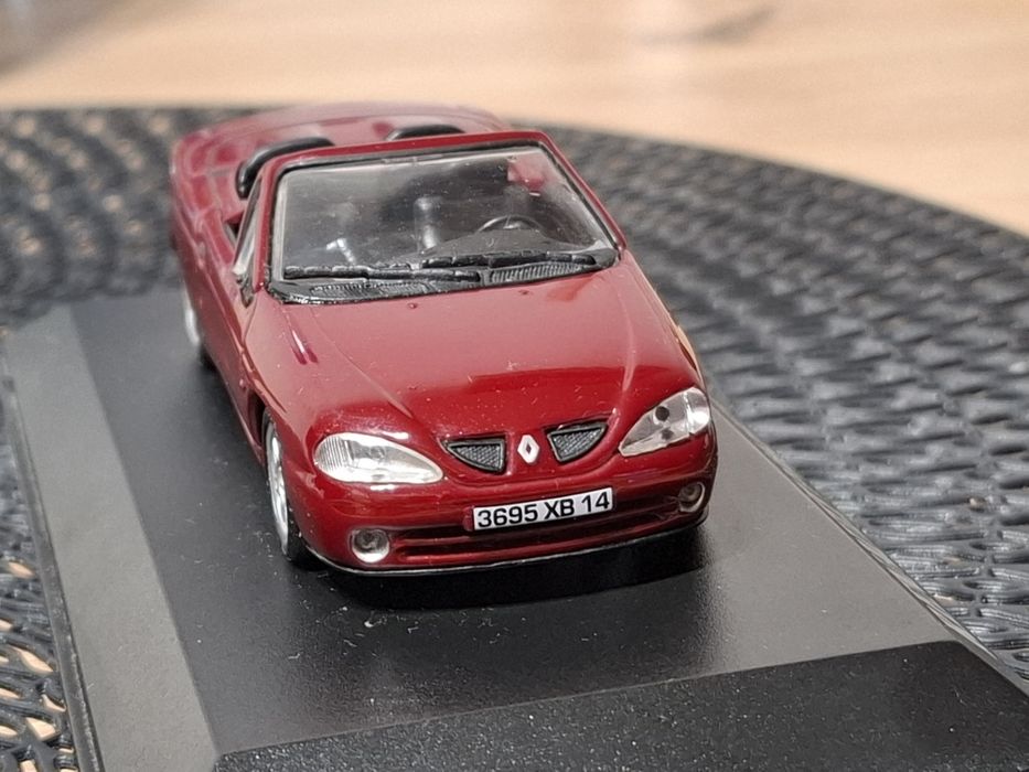 Renault Megane 1;43 Norew