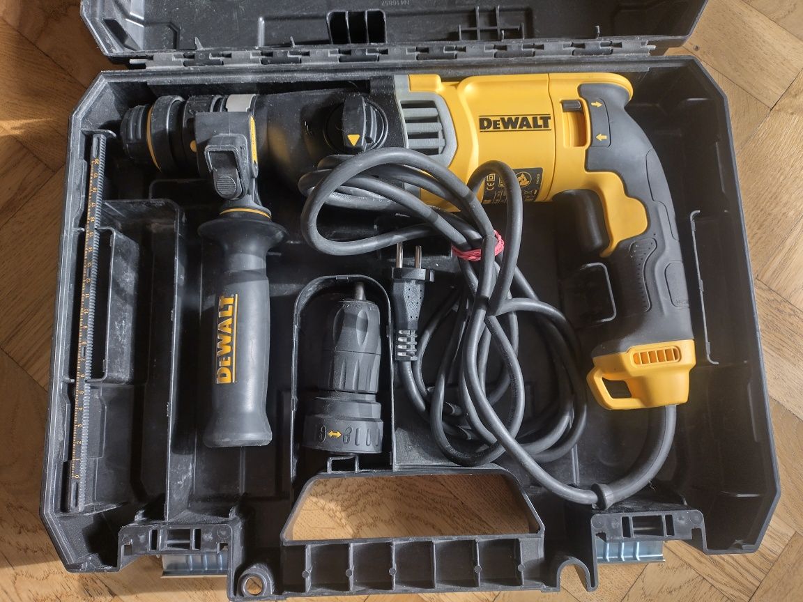 Młotowiertarka młot wiertarka udarowa Dewalt D25144K SDS+ 900W