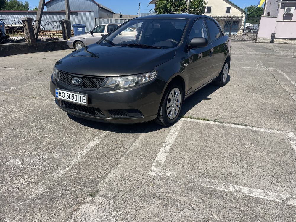 Kia Cerato 2009 6 200 $