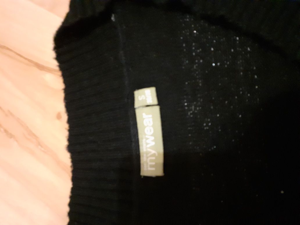 Sweter ze srebrną nitką rozmiar s mywear