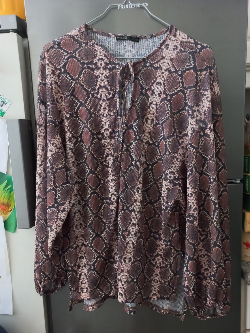 Camisa nova em tons de castanho