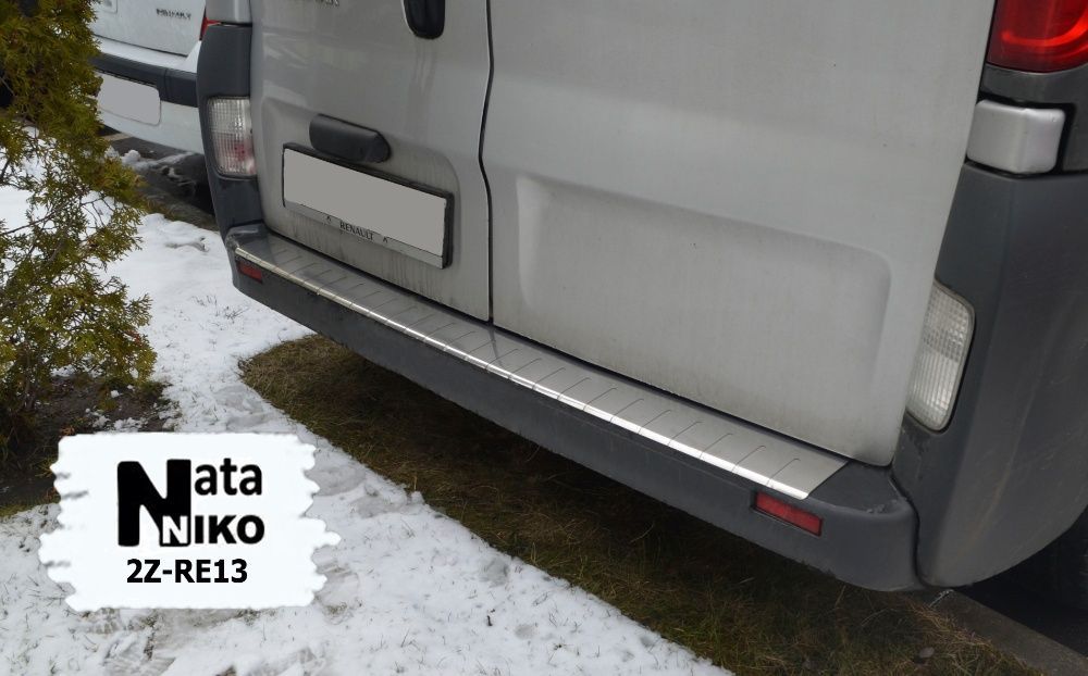 Накладки на пороги Renault Trafic TWINGO ZOE Seat Toledo Suzuki SX4