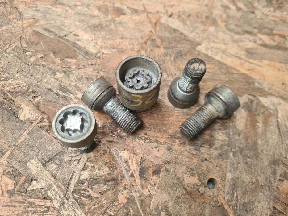 Parafuso anti-roubo AUDI A1 (8X1, 8XK)