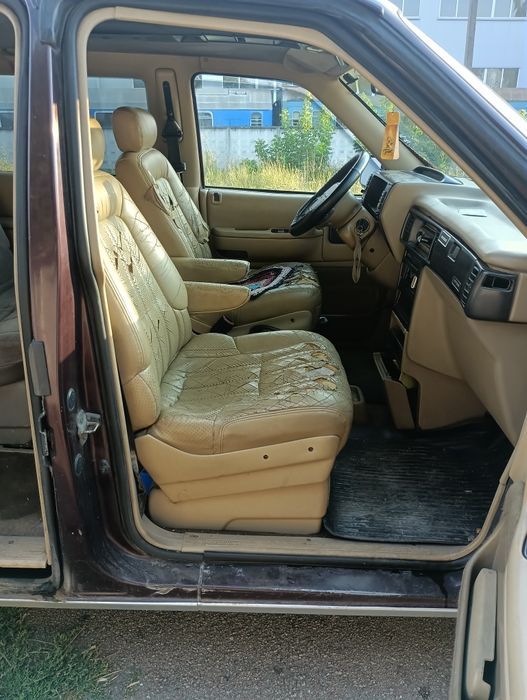 Продам  авто Chrysler Voyager!
