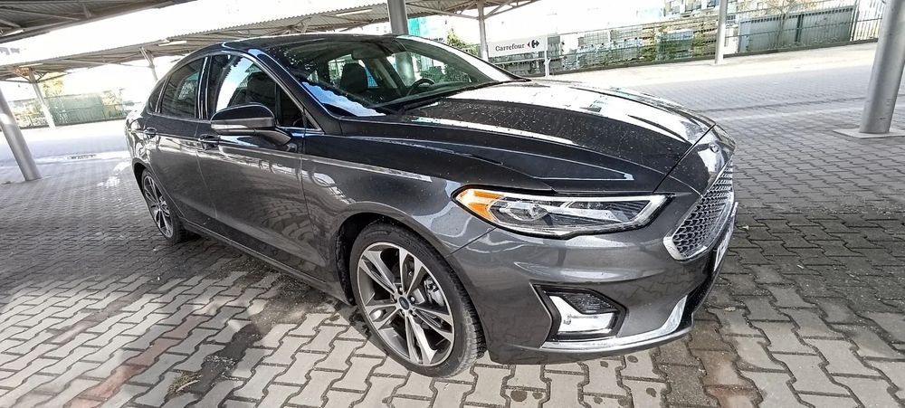 Ford Fusion Bezwypadkowy