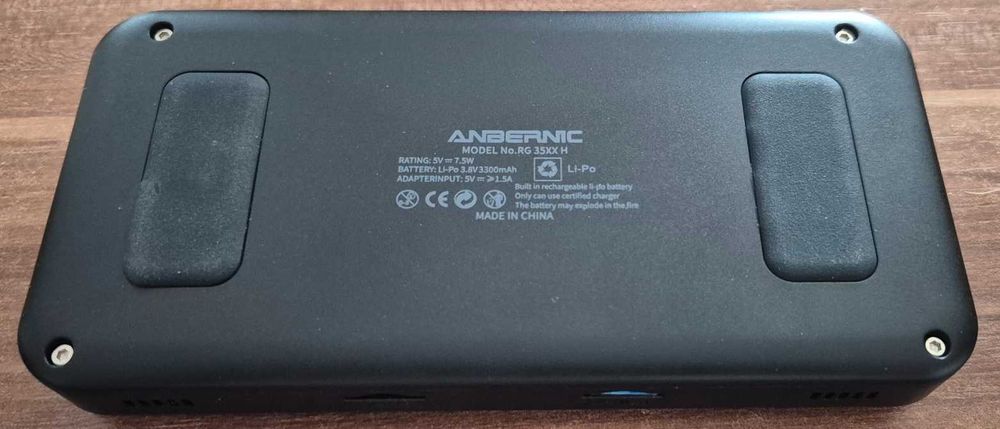 Anbernic RG35XX H - Zestaw z Etui
