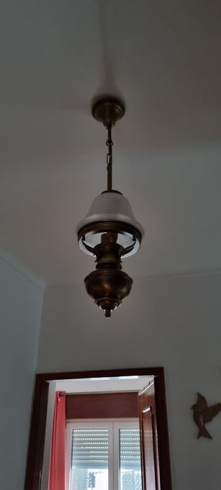 Candeeiro de teto em latão