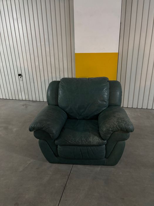 Cadeirão verde como novo