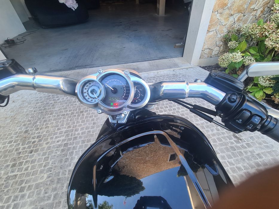 Harley Davidson V Road Muscle