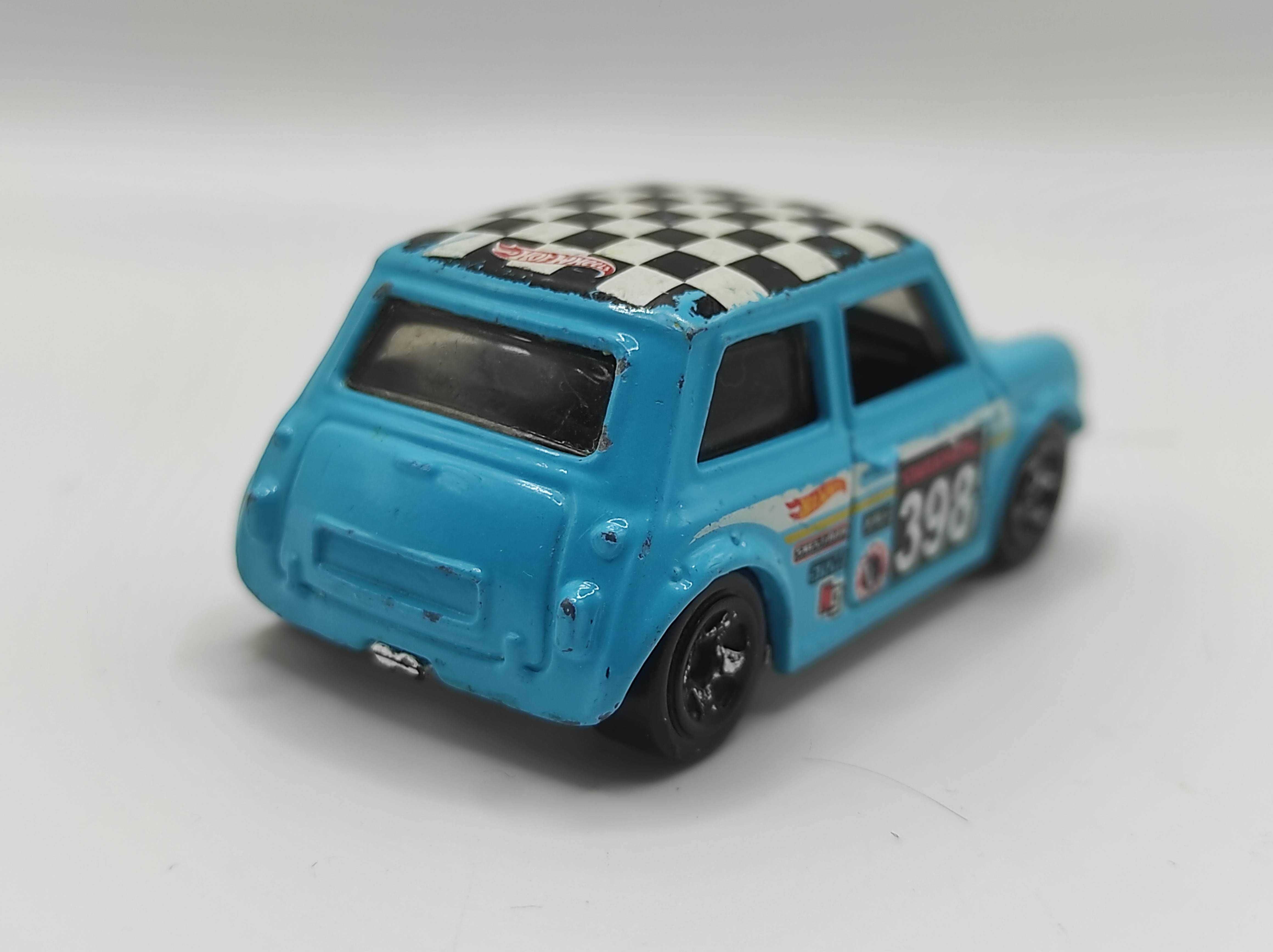 Samochodzik resorak Hot Wheels Morris Mini #200