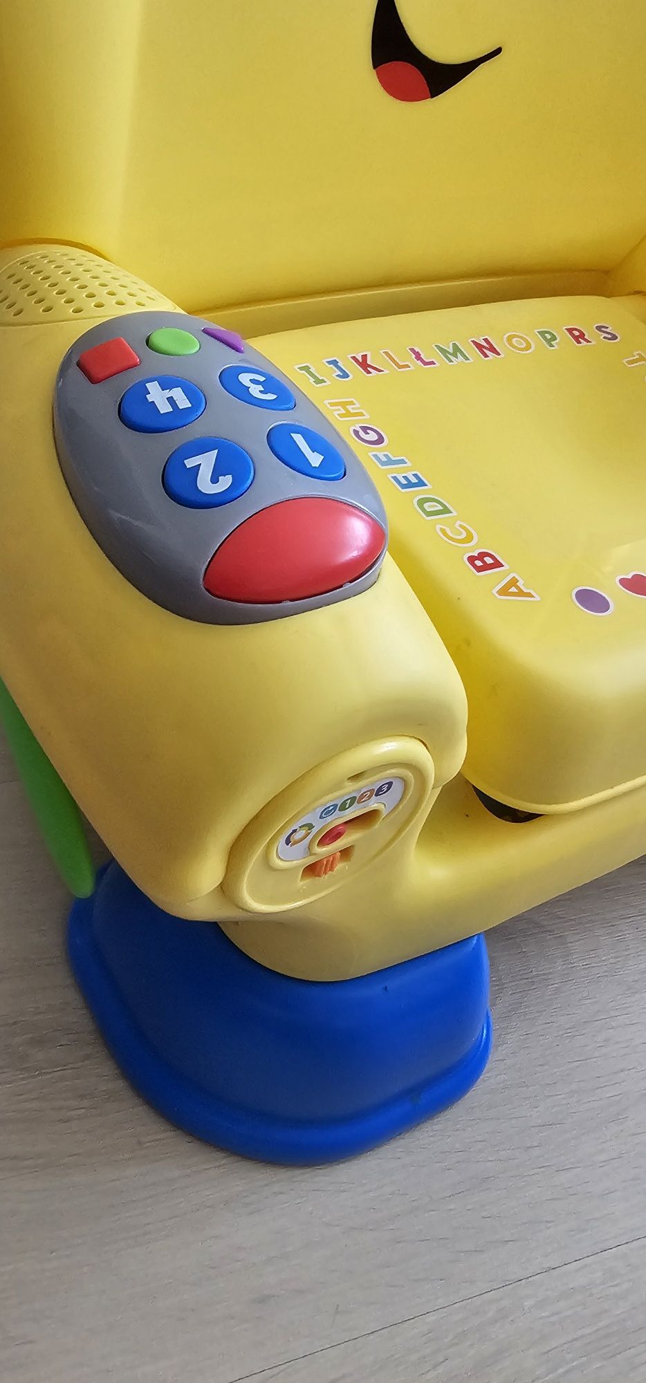 Edukacyjny fotelik malucha Fisher Price