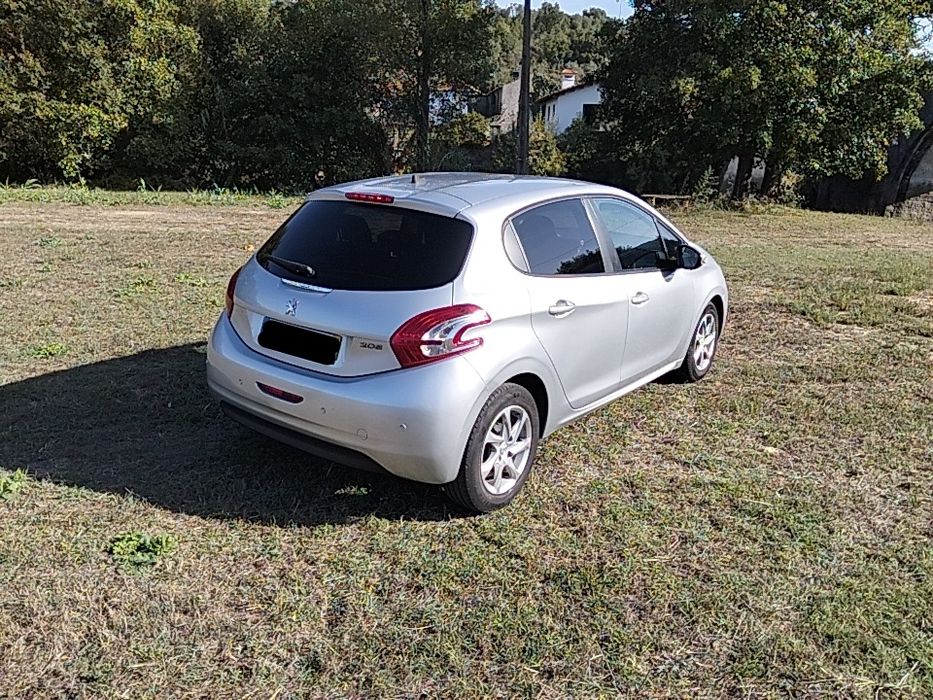 Peugeot 208 1.4 HDI
