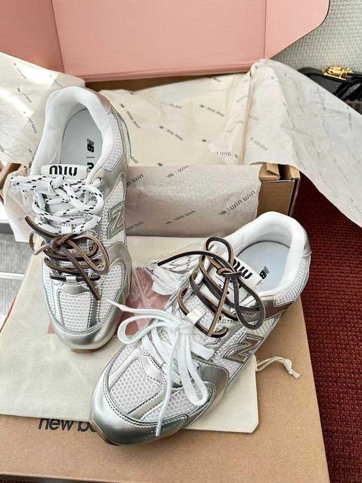 NewBalance_x _MIUMIU_Srebrny R.37