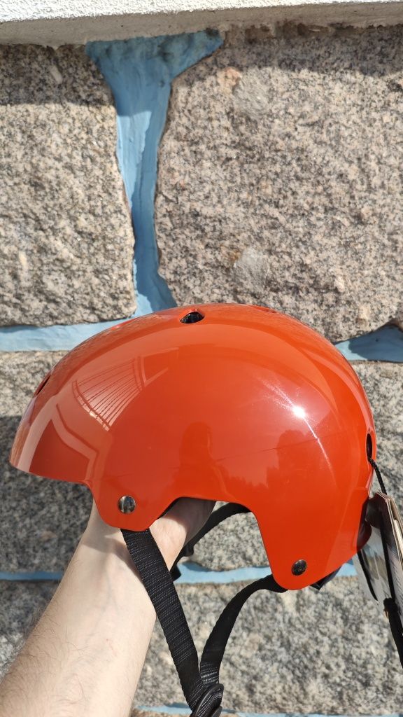 Capacete vermelho
