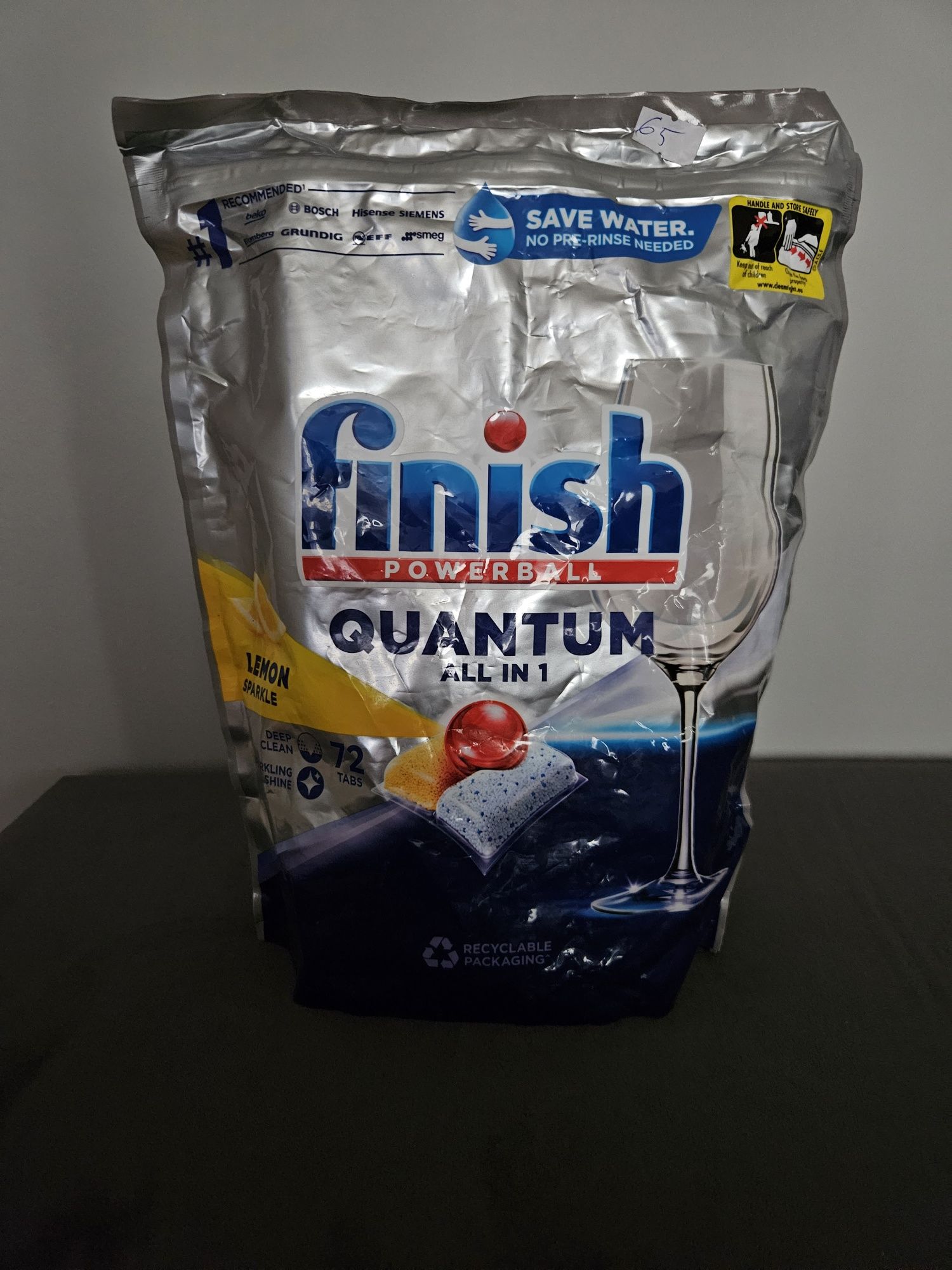 Kapsułki do zmywarek FINISH Powerball Quantum All in 1 Lemon - 72 szt