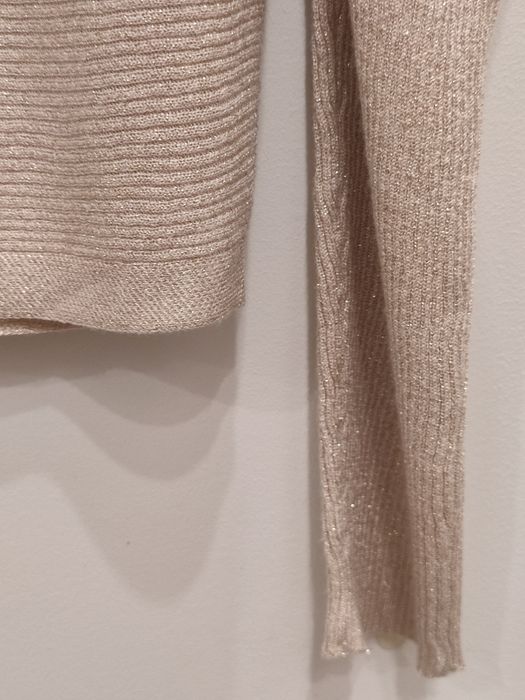 Sweterek damski Sinsay, krótki, luźny krój. Rozmiar M