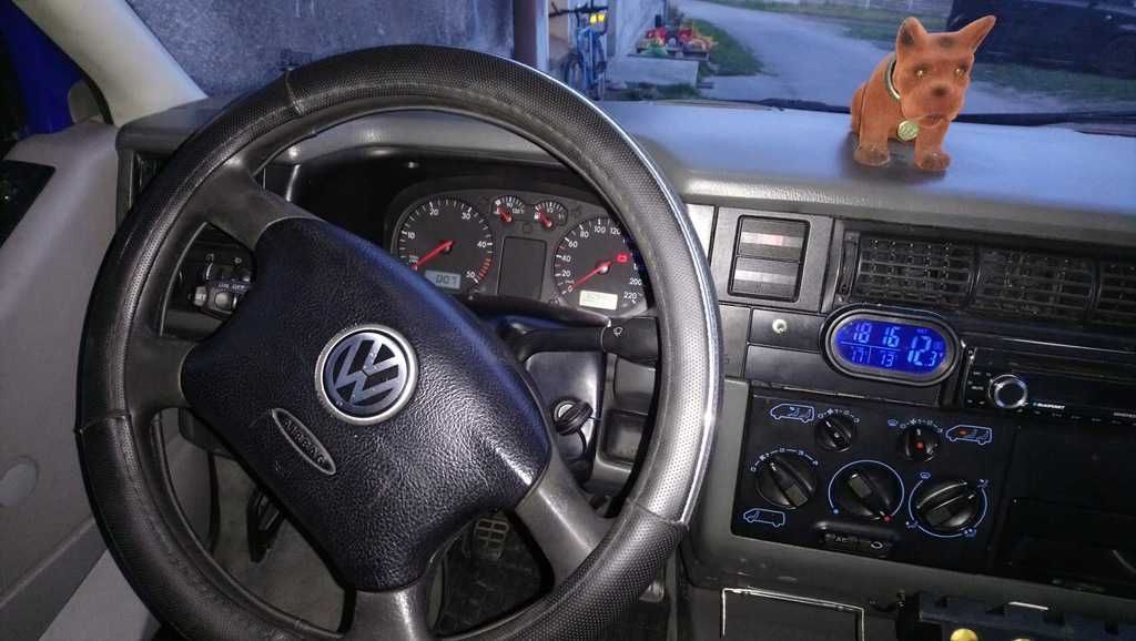 Sprzedam niesprawnego Volkswagen Caravelle T4