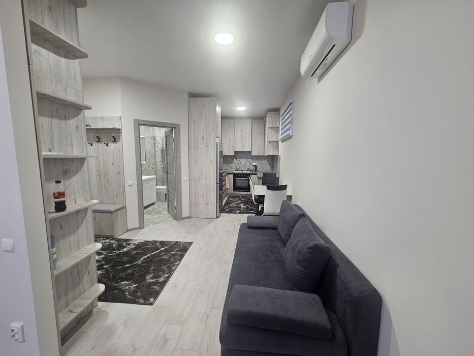 Вперше здається 1,5 кімнатна в будинку клубного типу поруч ТРЦ "Дастор